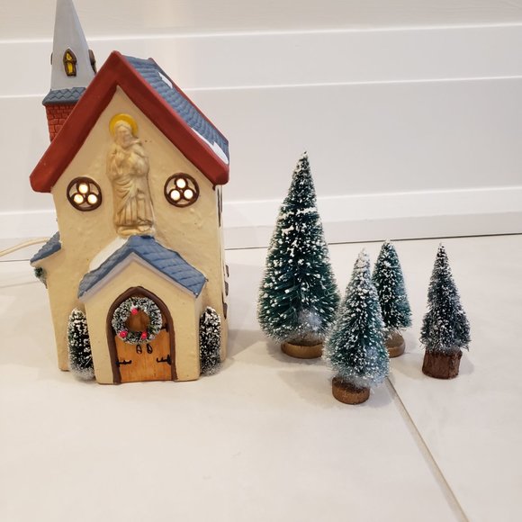 Noma Dickensville Collectables Collectables Christmas Village Porcelain Church - Picture 4 of 9